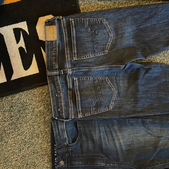 Three pairs of jeans two pair American eagle 1pair time and true great condition - Picture 7 of 8
